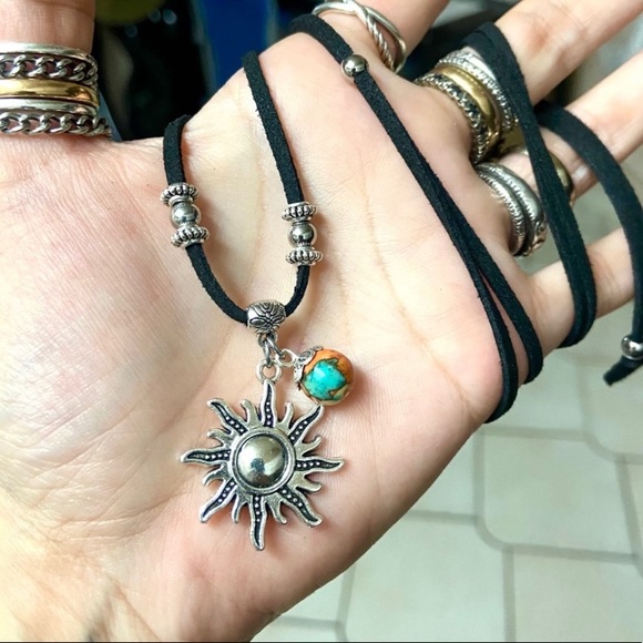 🔴 Silver sun black suede cord jasper necklace - Picture 7 of 8